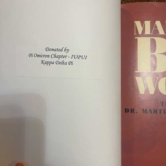 Martin Luther King Paperback Book - Picture 4 of 10